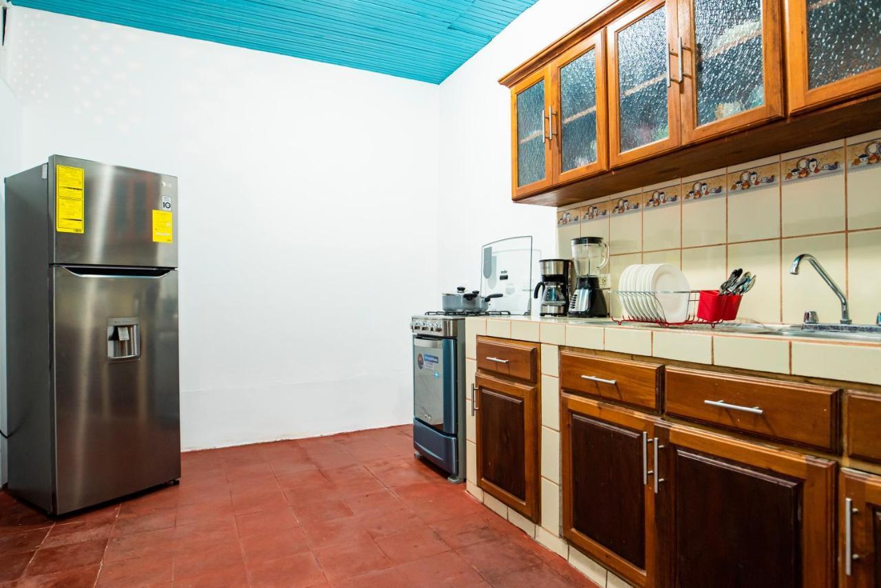 Hostal Victoria Granada Esterno foto