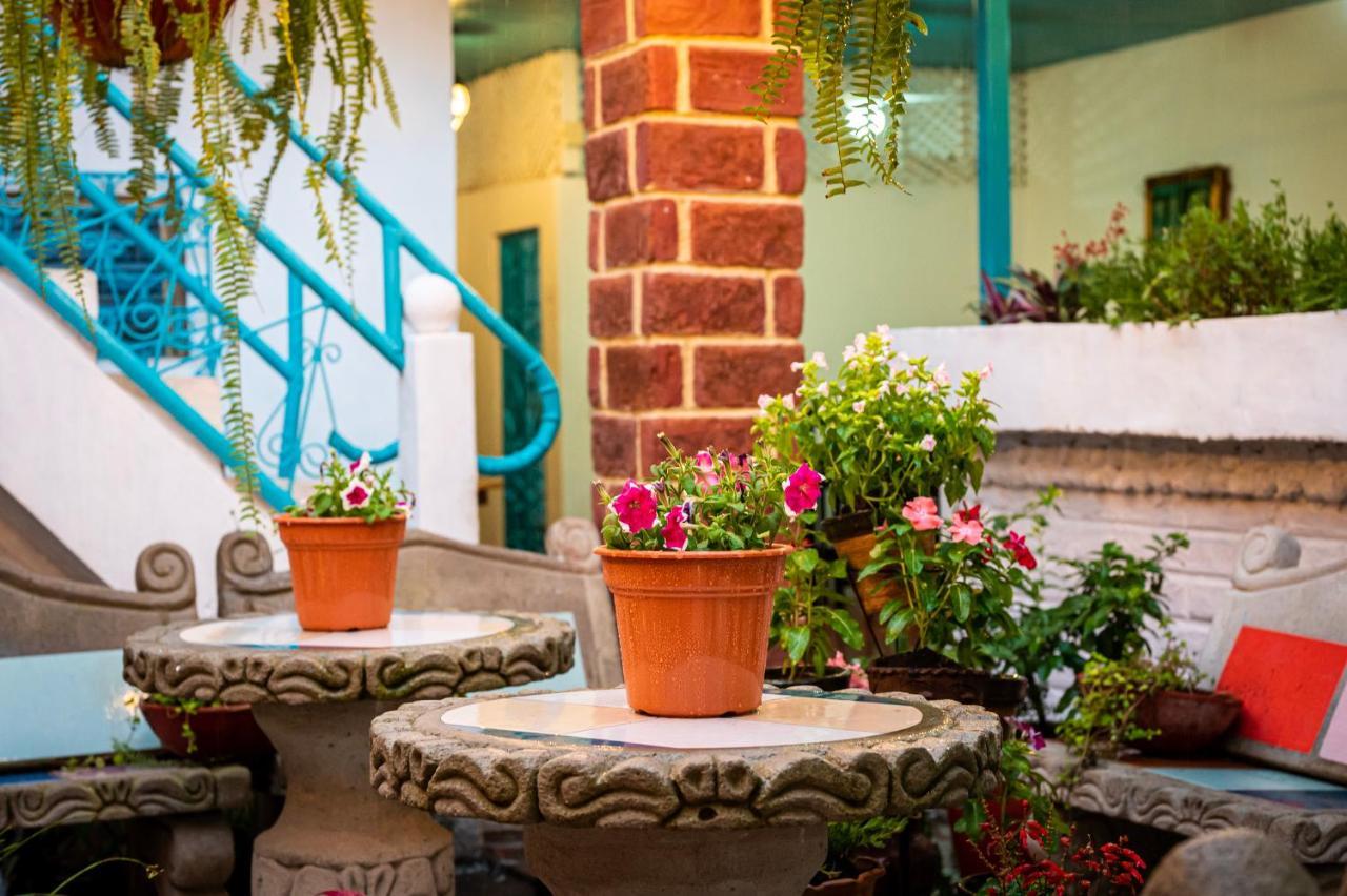 Hostal Victoria Granada Esterno foto