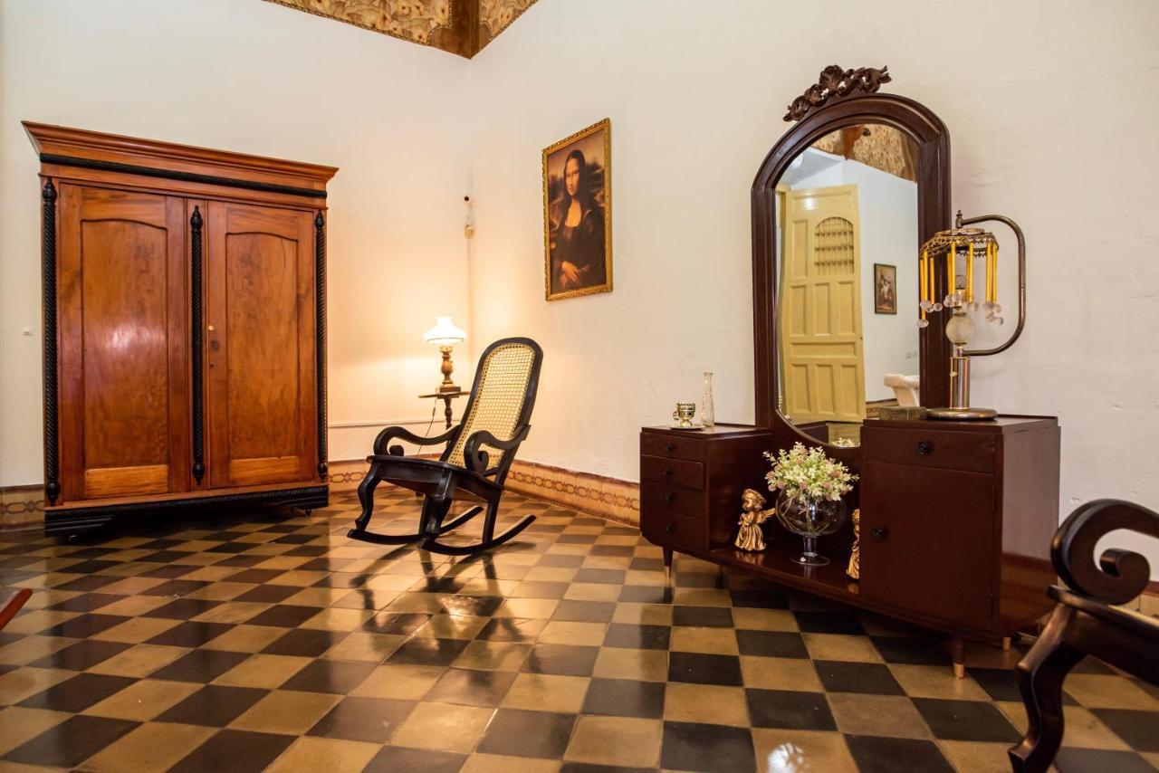 Hostal Victoria Granada Esterno foto