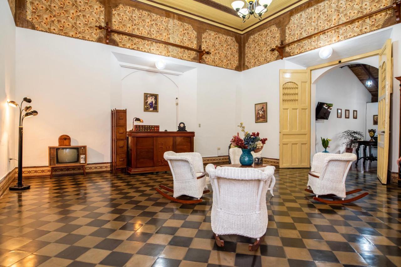 Hostal Victoria Granada Esterno foto
