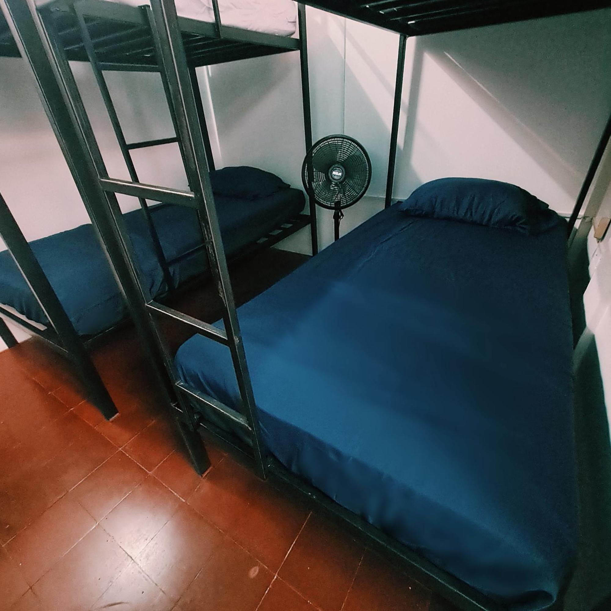 Hostal Victoria Granada Esterno foto
